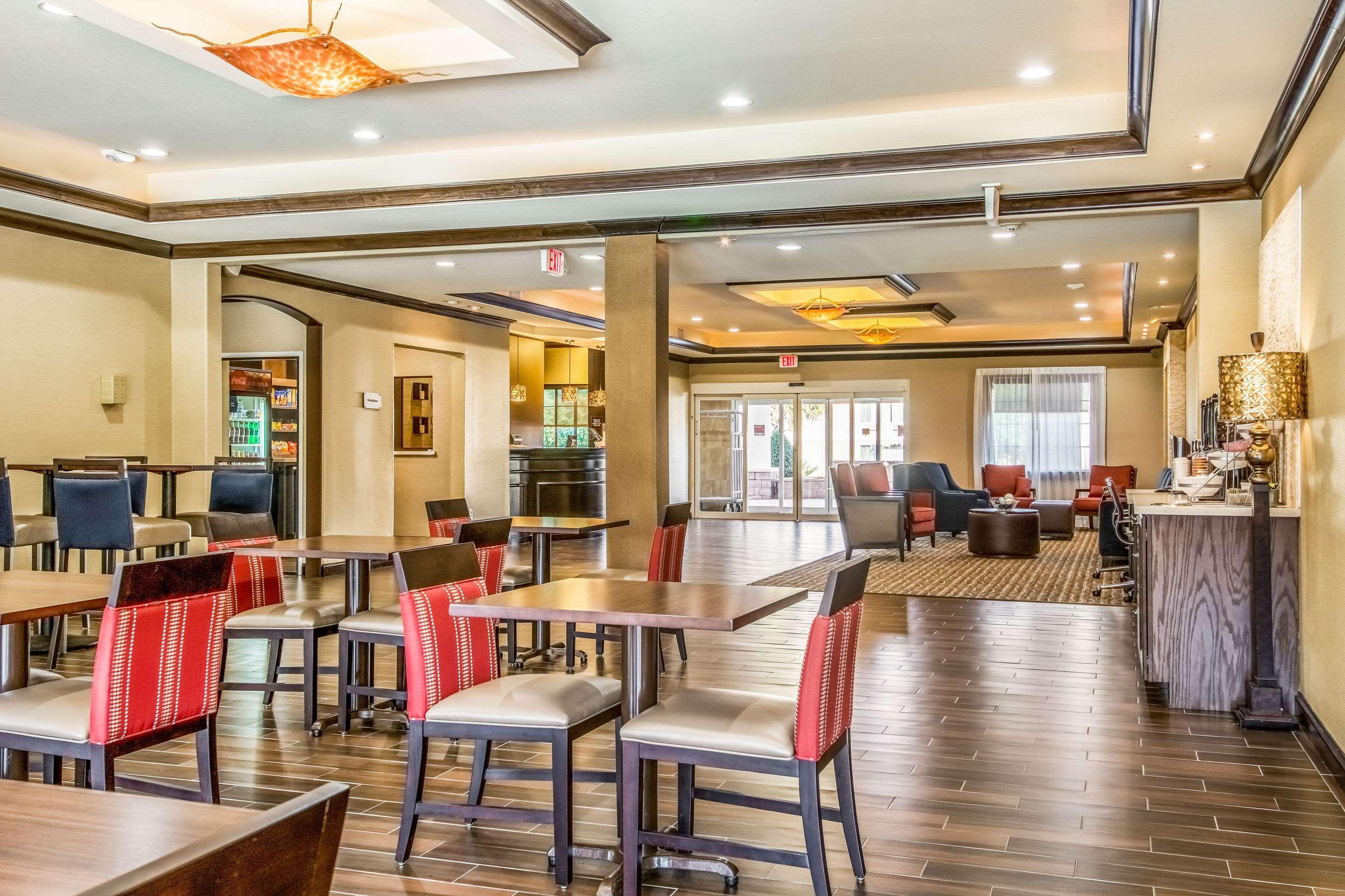 Comfort Suites Alexandria Kültér fotó